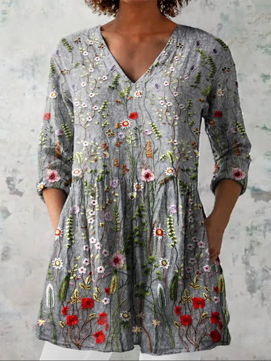 Women's Vintage Floral Art Print Casual V-neck Shirt