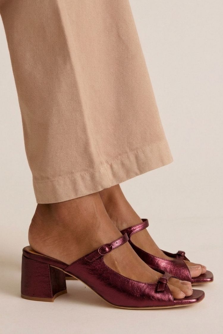 Valencia™ Elegant Riviera Sandals - Plum