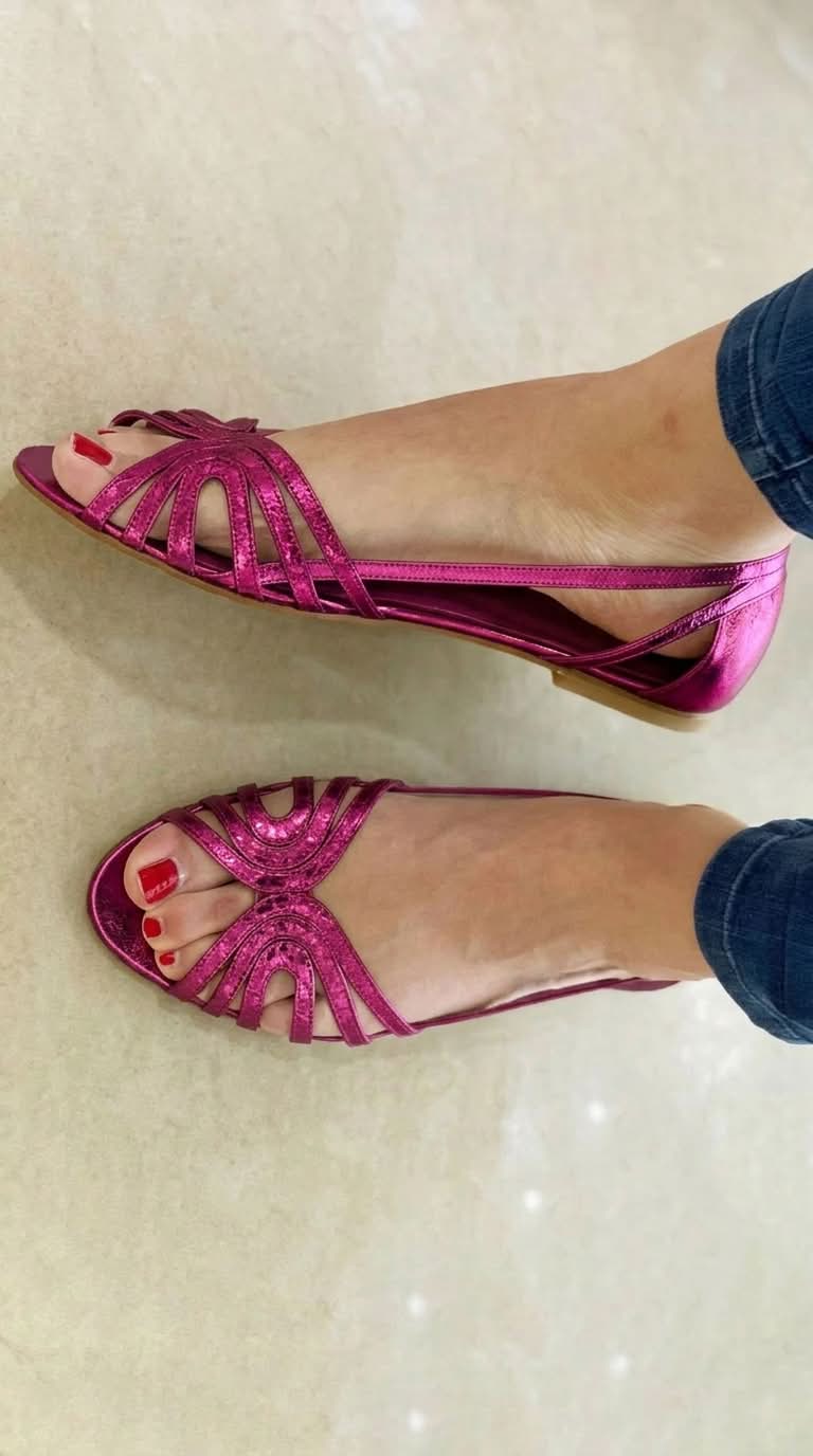 Eleonora sandal in Fuchsia