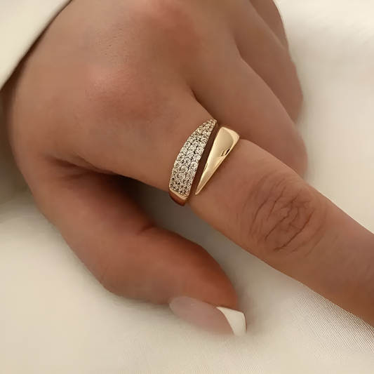 Elodie™ Elegant Ring