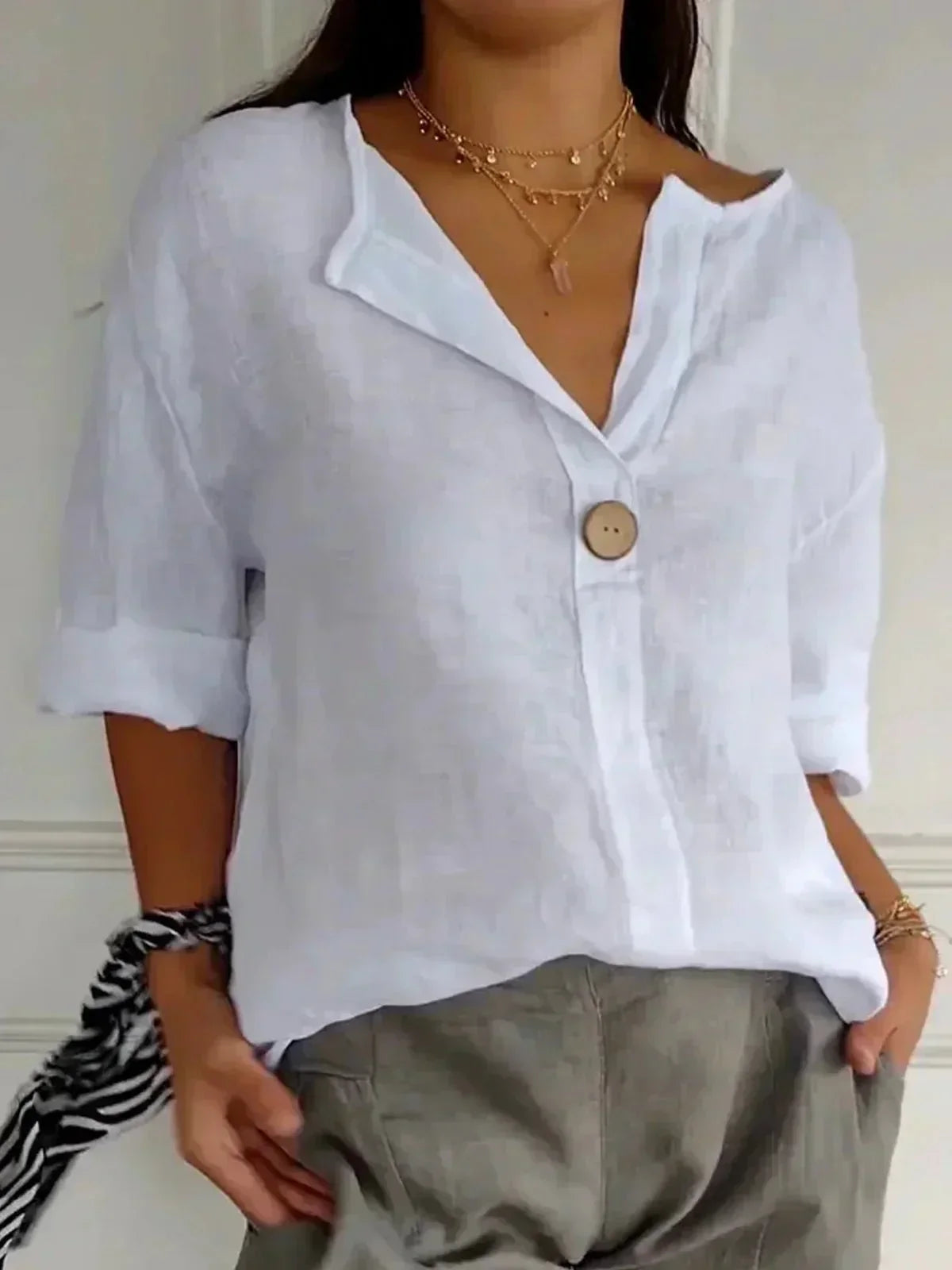 Zamma™ Relaxed V-Neck Top - White