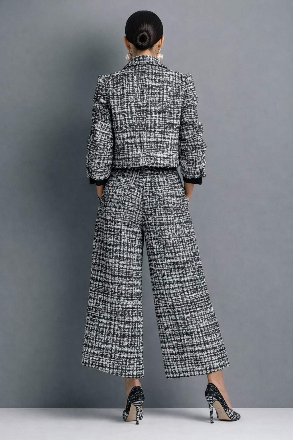 Lucia™ Sophisticated and Versatile Set